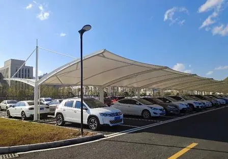 贵州凯里基建采购必看:停车棚选对材质,能省十年维修费